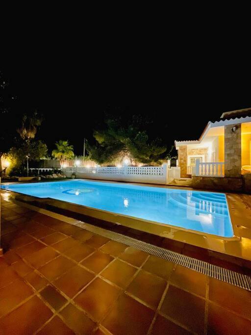 Villa Con Piscina Gigante Sant Francesc de s'Estany Exteriör bild